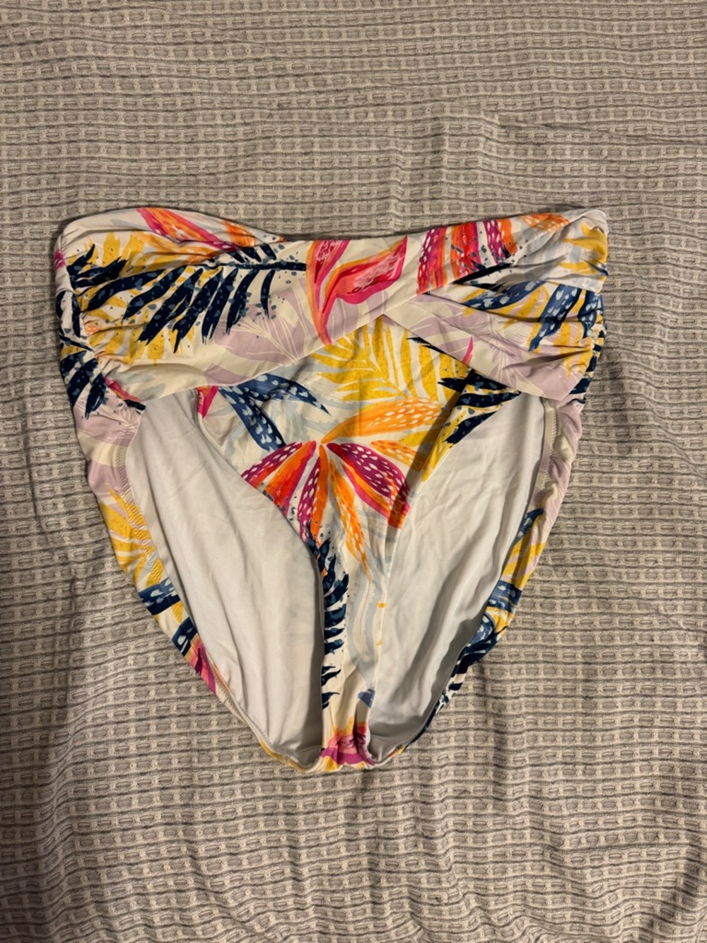 High-Waist Tropical Print Swim Bottoms - Multicolor
